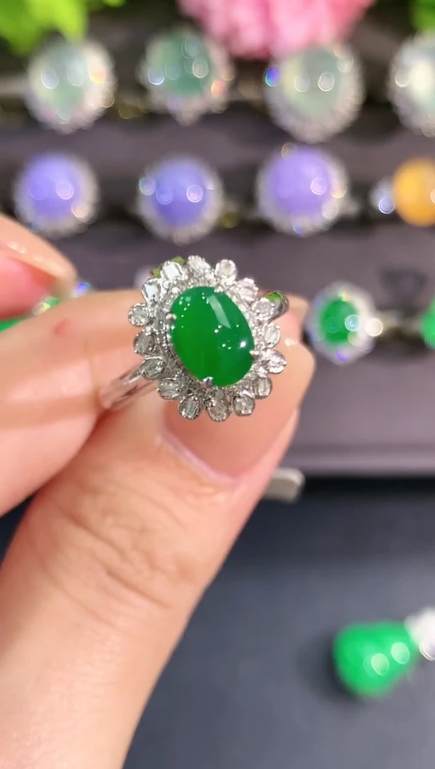 18K金镶嵌戒指翡翠a93