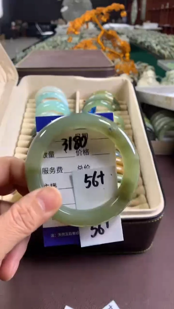 未镶嵌蛇纹石玉手镯3180