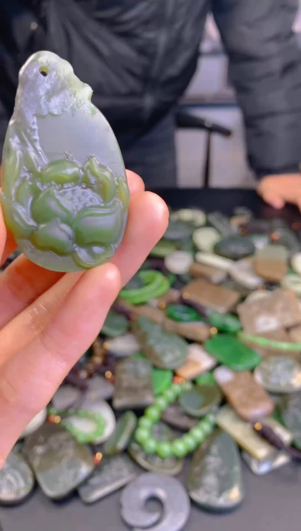 未镶嵌和田玉珠宝半成品1