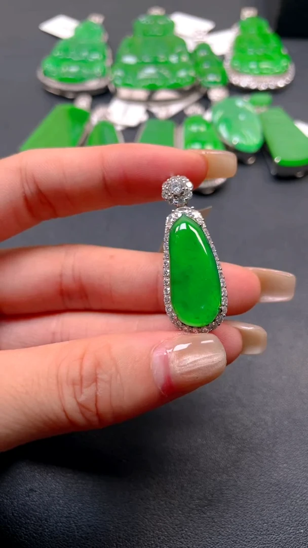 吊坠(不含链)银S925镶嵌翡翠吊坠