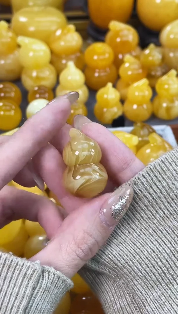 裸石琥珀未镶嵌J56