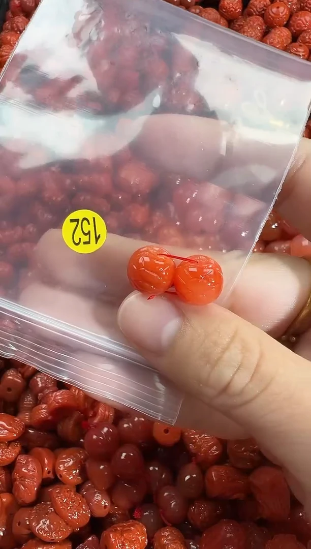 颈饰未镶嵌南红玛瑙1