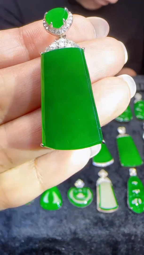 未镶嵌定制翡翠翡翠吊坠62