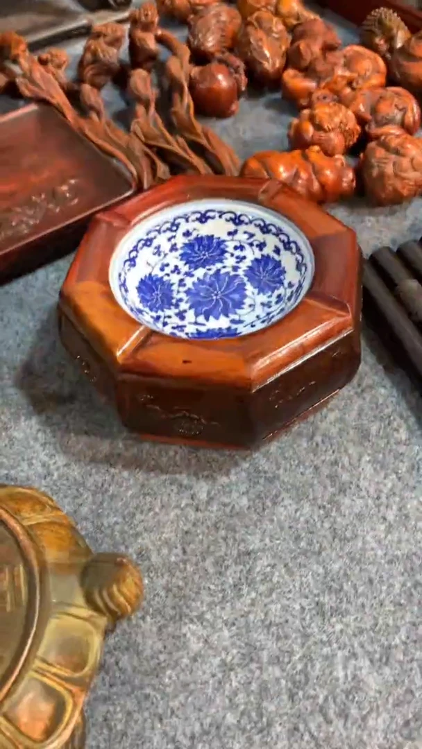 木福利           烟灰缸