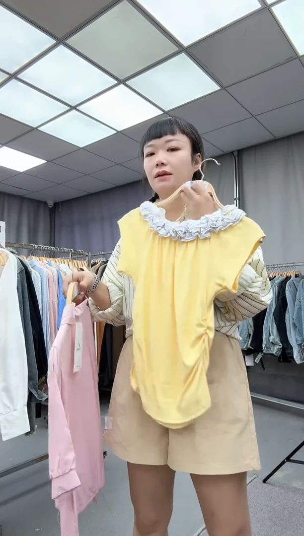 大哥家漂亮衣服漂亮颜色