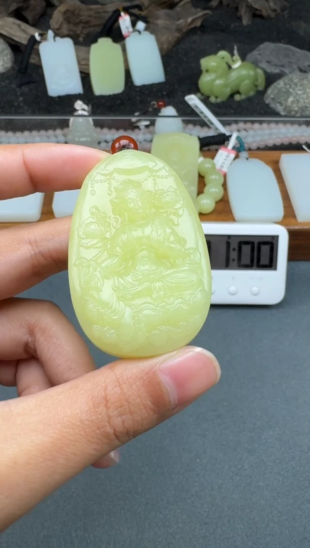 颈饰未镶嵌和田玉1