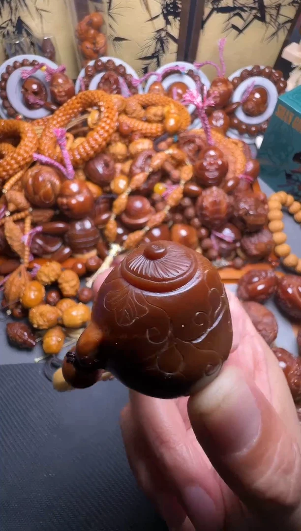 手串橄榄核把把胡一个