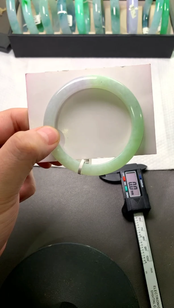 未镶嵌手镯翡翠54*9.2*8.0