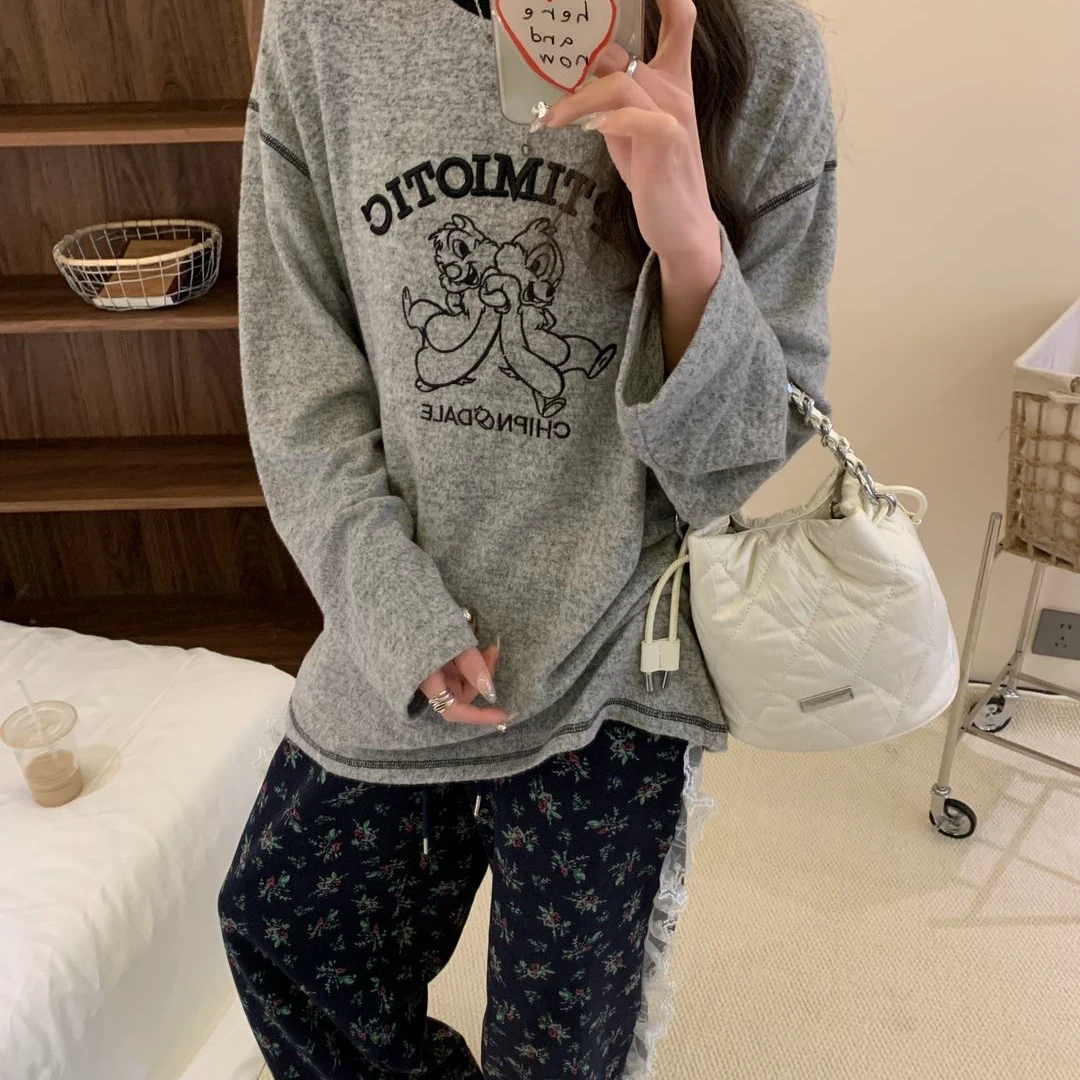 U家奇奇蒂蒂撞麻丝线磨毛长袖