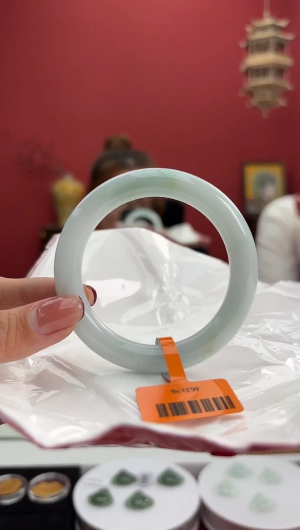 【闪购商品】翡翠手镯未镶嵌6手镯