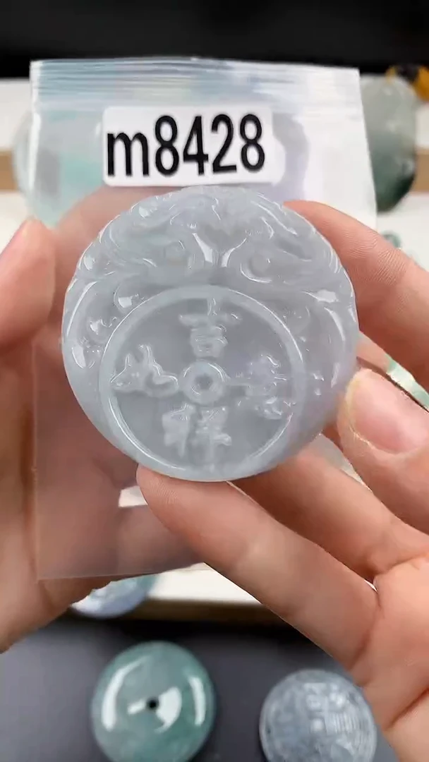 颈饰未镶嵌翡翠天然翡翠吊坠挂件