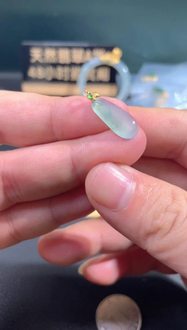 【闪购商品】翡翠颈饰18K金镶嵌翡翠