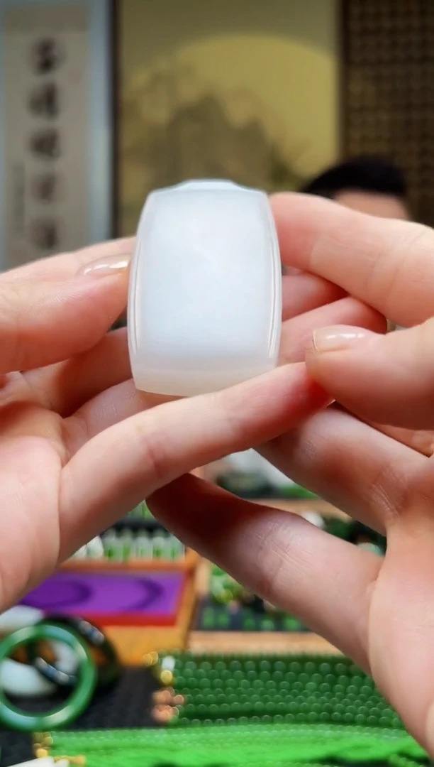 颈饰未镶嵌和田玉精品白玉无事牌吊坠