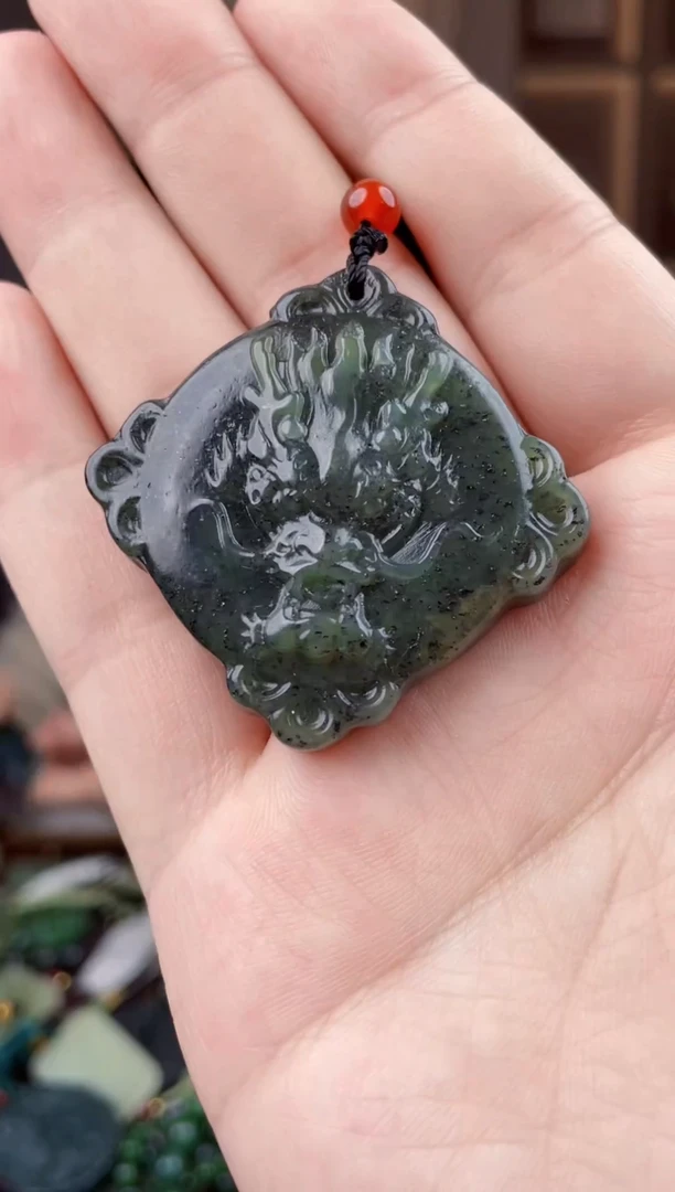 颈饰未镶嵌和田玉拍一发一，多样性发货