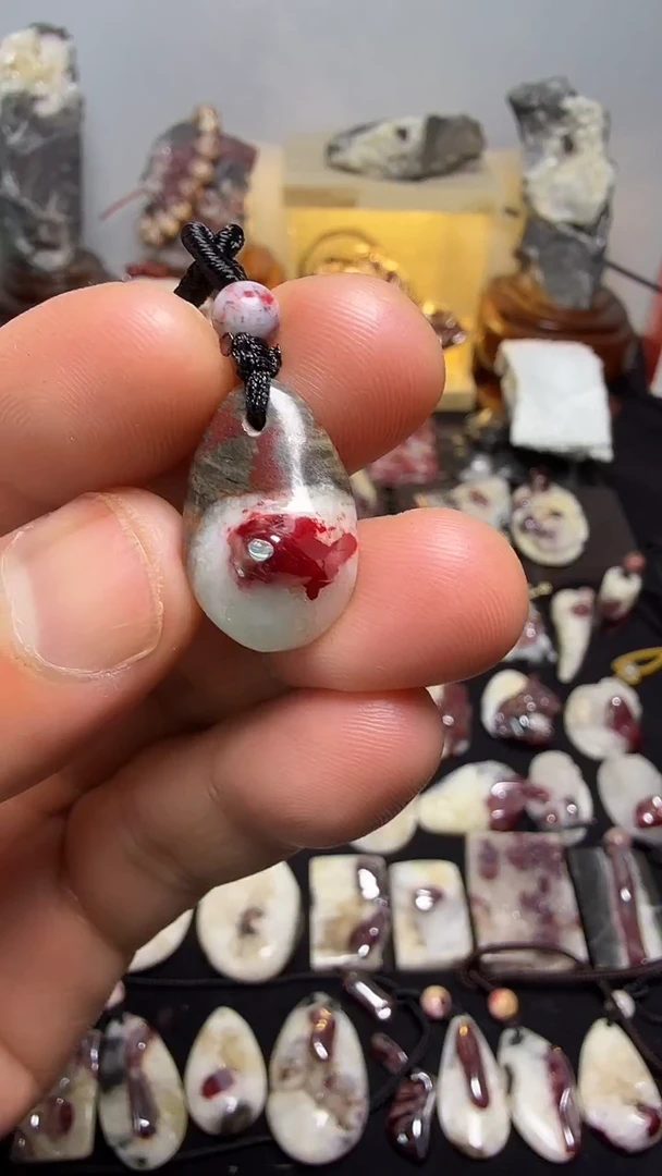 天然辰砂大晶砂随行吊坠