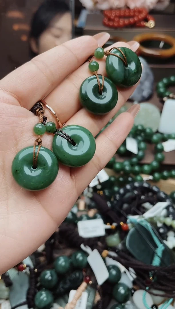 颈饰未镶嵌和田玉未镶嵌和田玉吊坠多样性拍一发一