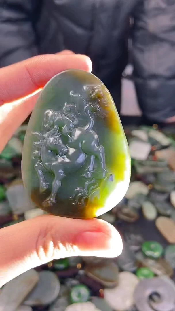 颈饰未镶嵌和田玉1