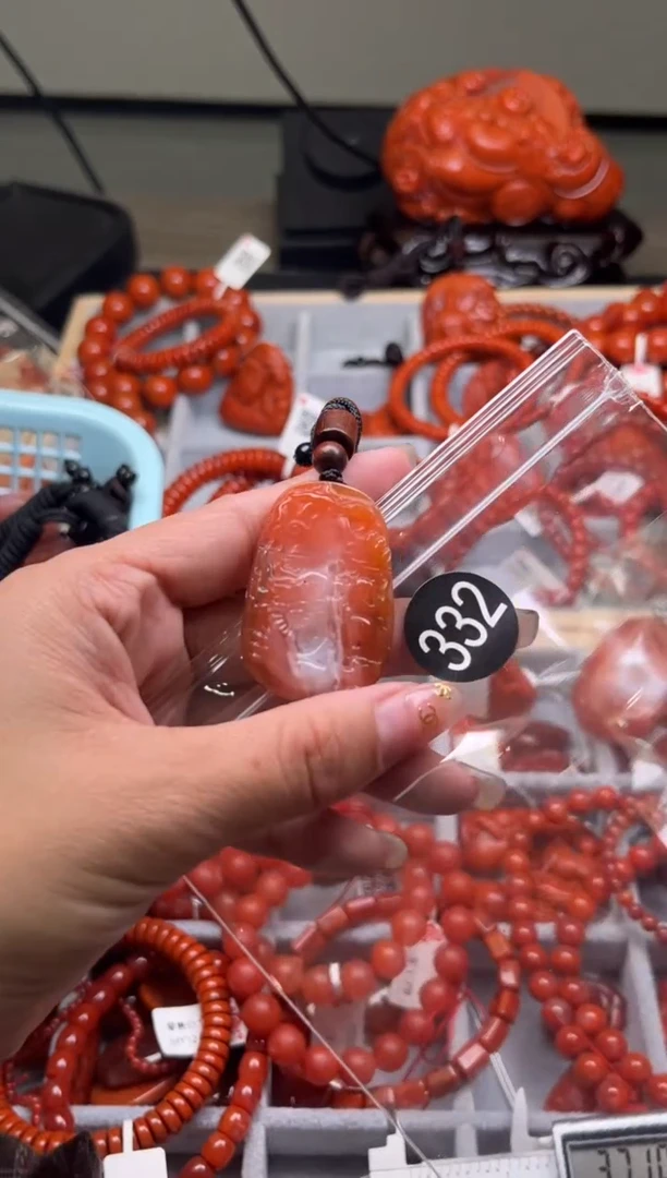 【闪购商品】南红玛瑙珠宝奇石未镶嵌332