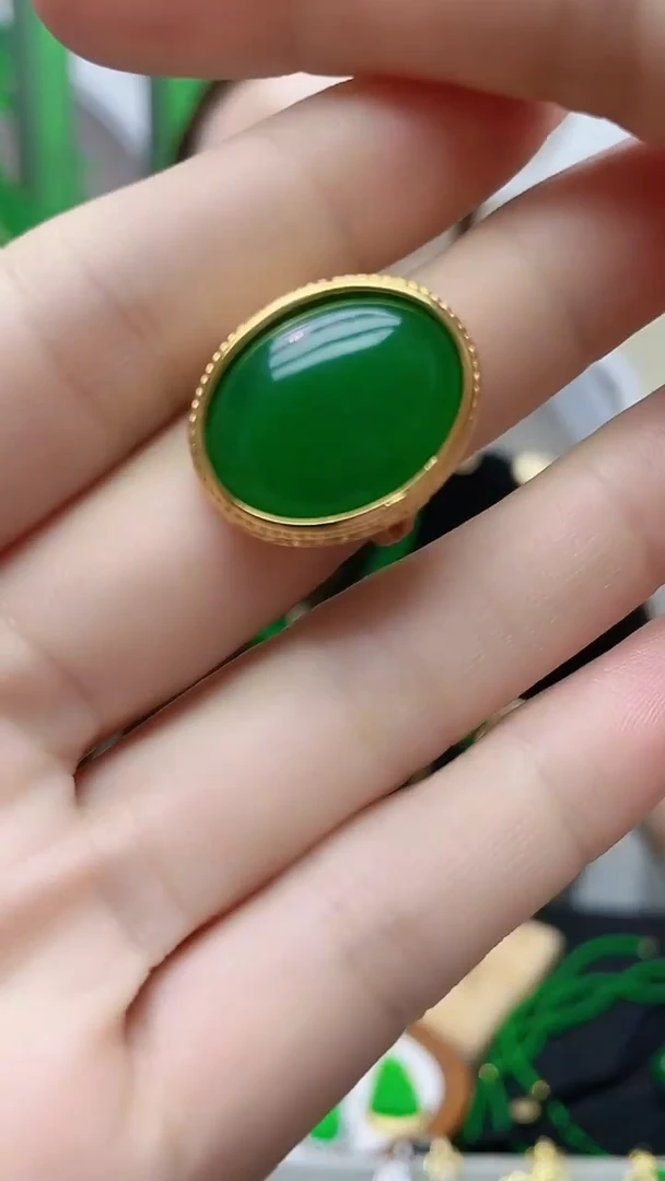 14K金镶嵌戒指翡翠J010