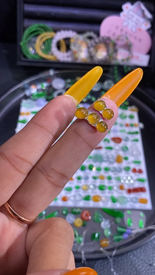未镶嵌挂件翡翠蛋