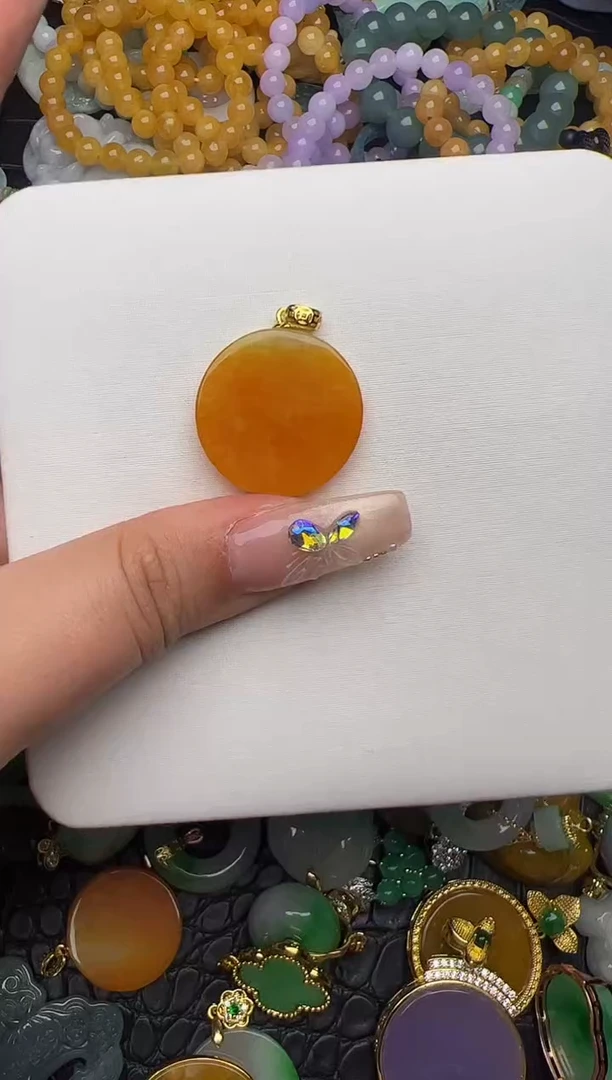 翡翠未镶嵌颈饰天然缅甸翡翠吊坠