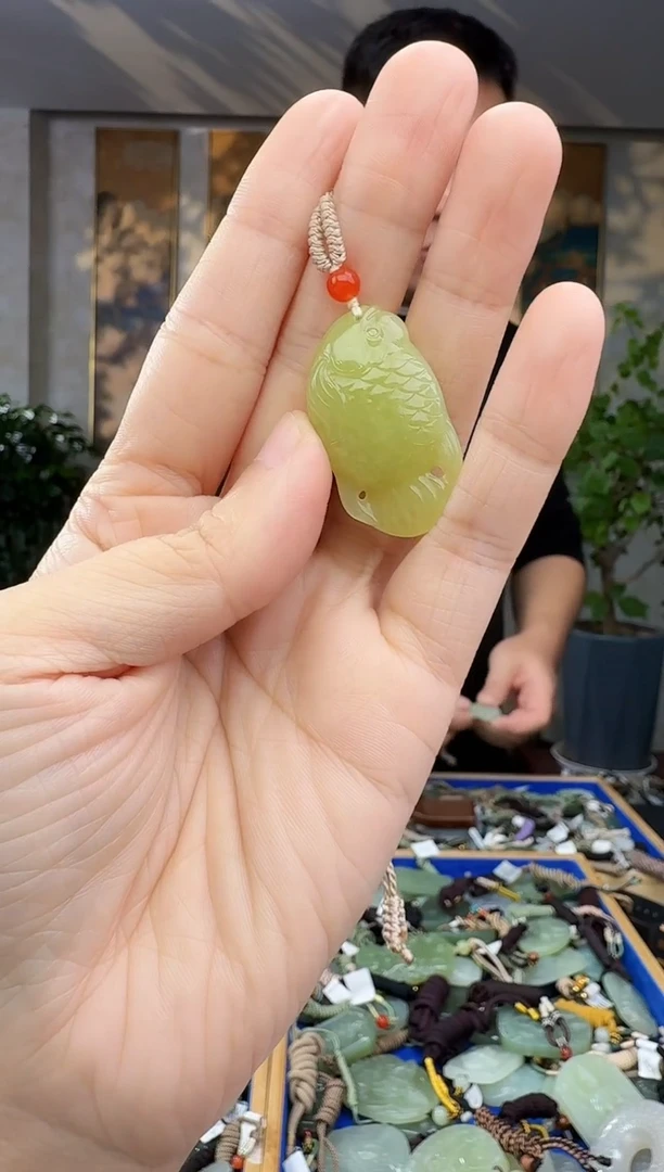 未镶嵌和田玉挂件拍一发一