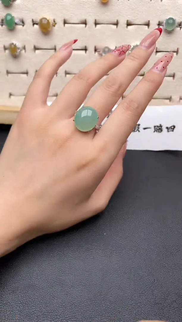 【闪购商品】翡翠戒指银S925镶嵌一物一证一礼盒