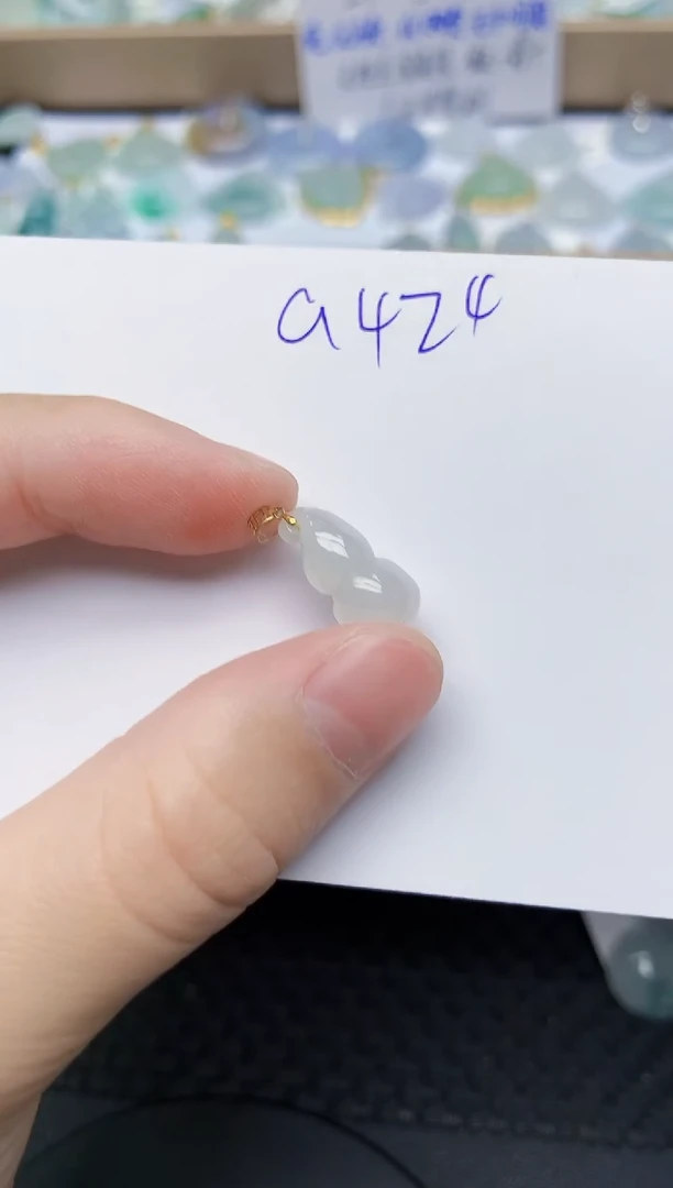 翡翠未镶嵌颈饰天然翡翠A货