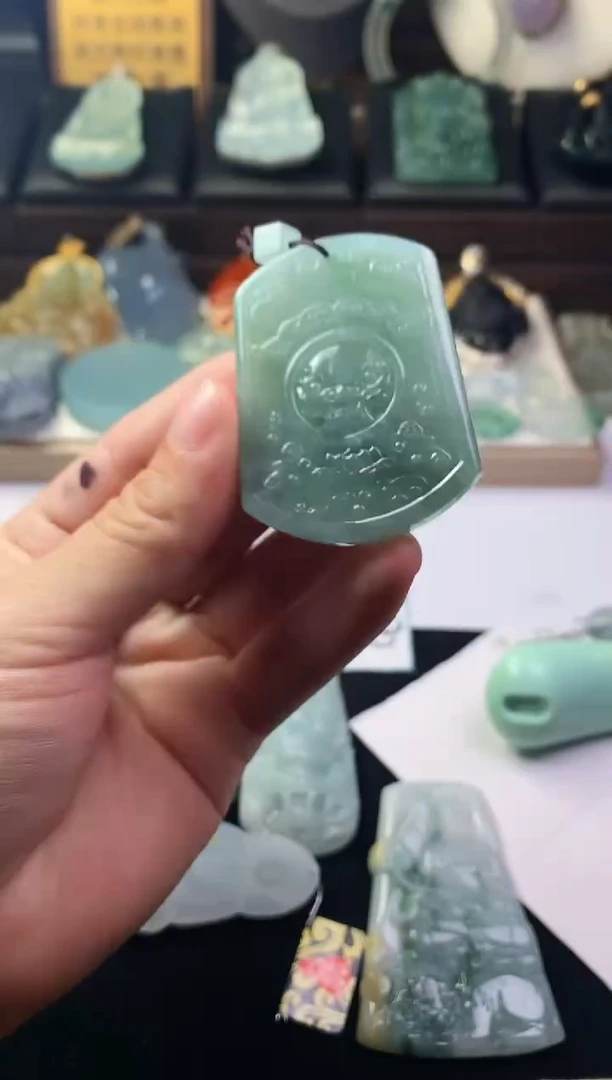 未镶嵌定制翡翠跨***达毛货不退不换