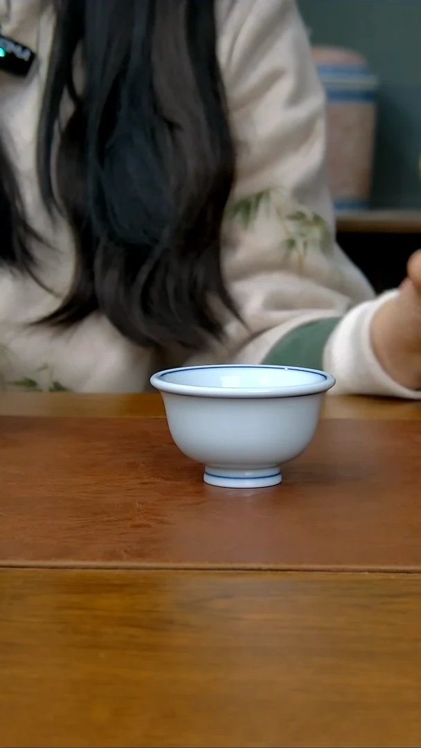 【闪购商品】白胎小压手杯（柴窑）