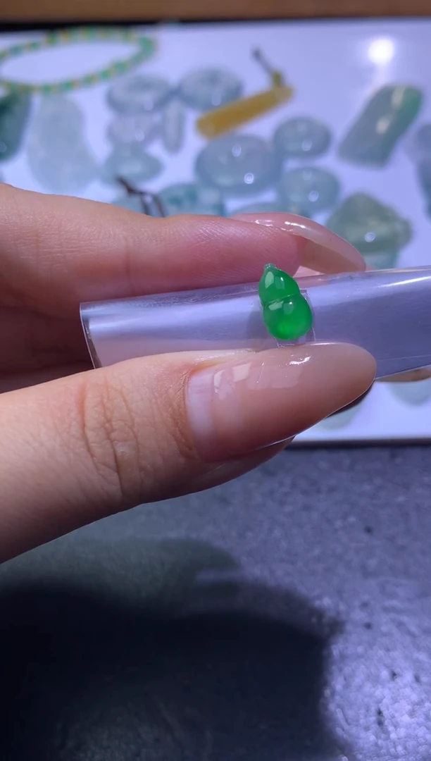 未镶嵌定制翡翠毛货