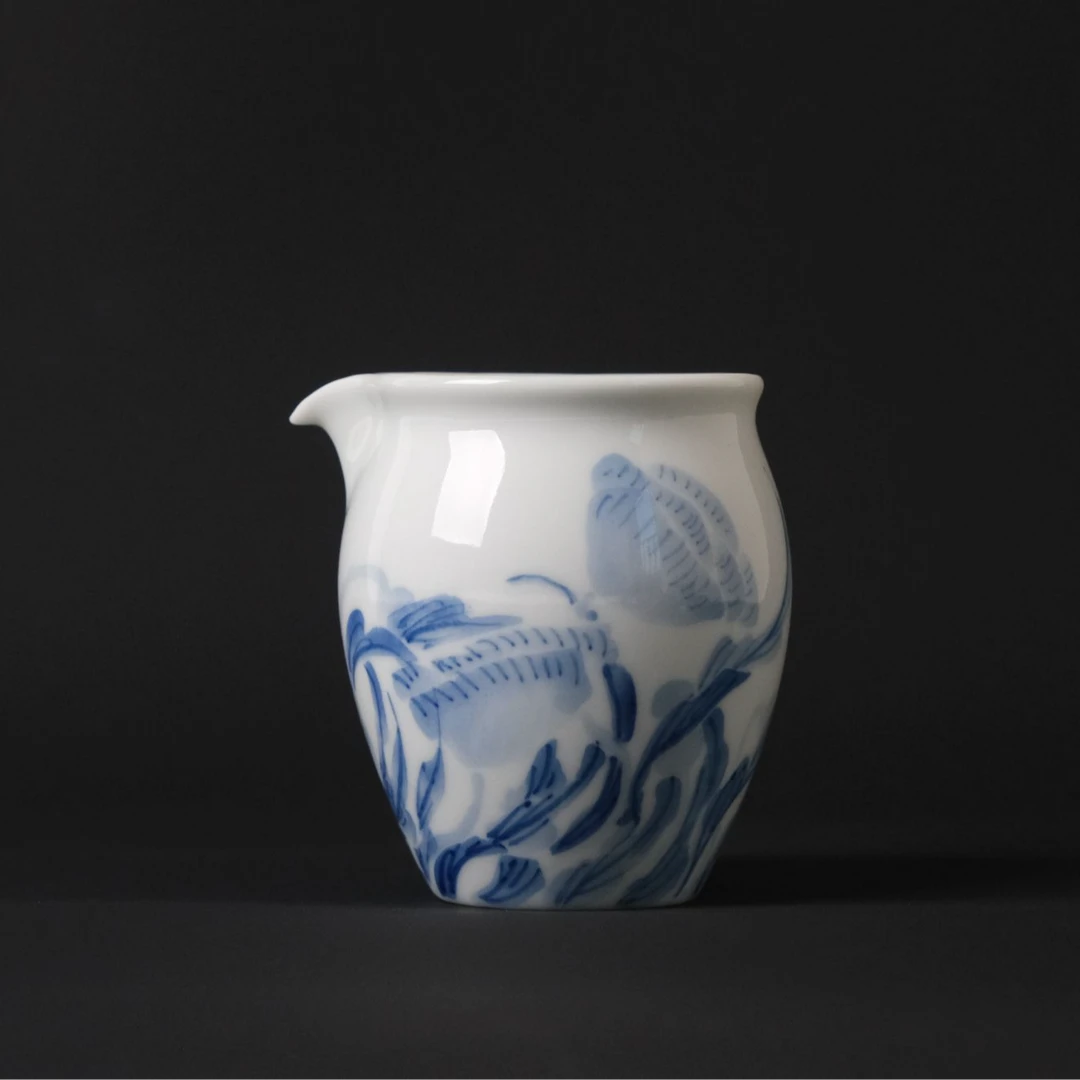 当代 青花虞美人公道杯