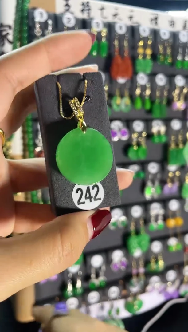 【闪购商品】翡翠耳饰银S925镶嵌242..