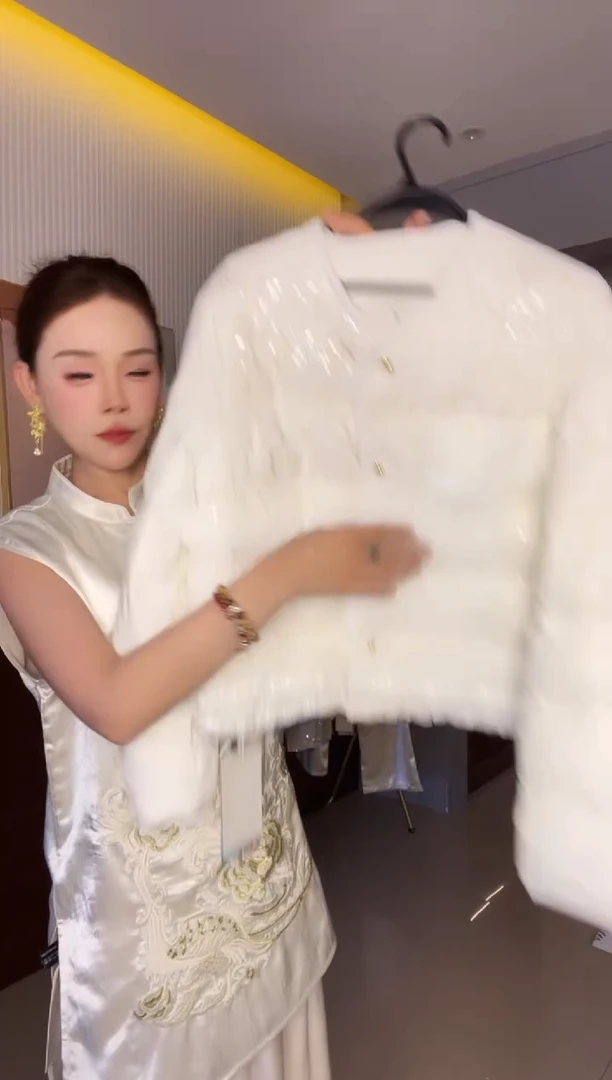 9796 米白 M 80-105