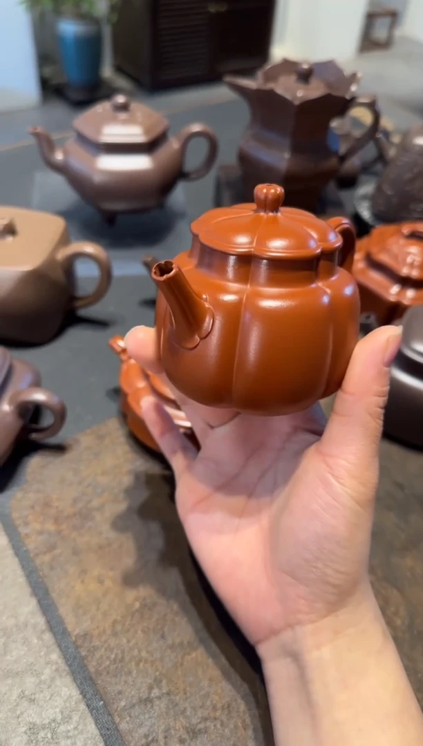 【闪购商品】紫砂茶壶繁花 朱泥