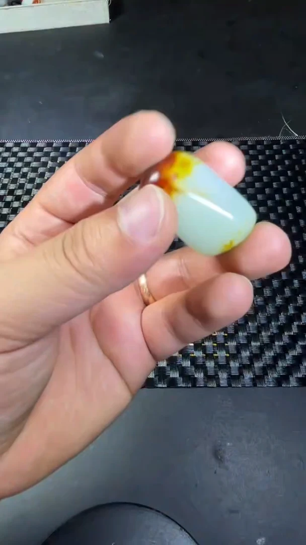 和田玉未镶嵌颈饰和田玉11