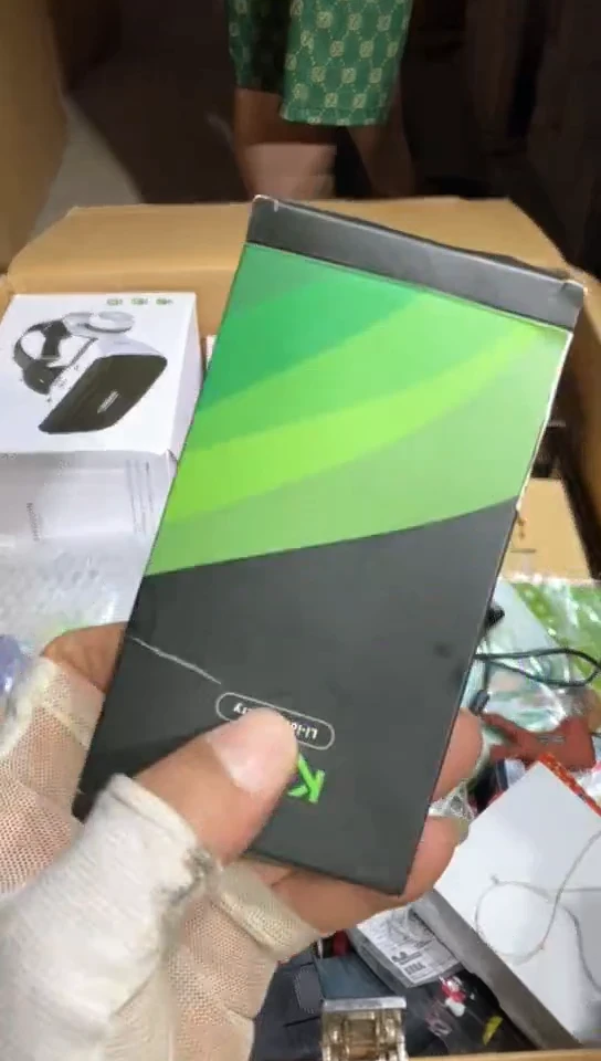 8新大*657中古商品，瑕疵品，不保好坏。