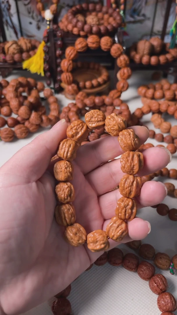 【闪购商品】文玩核桃手串小核桃