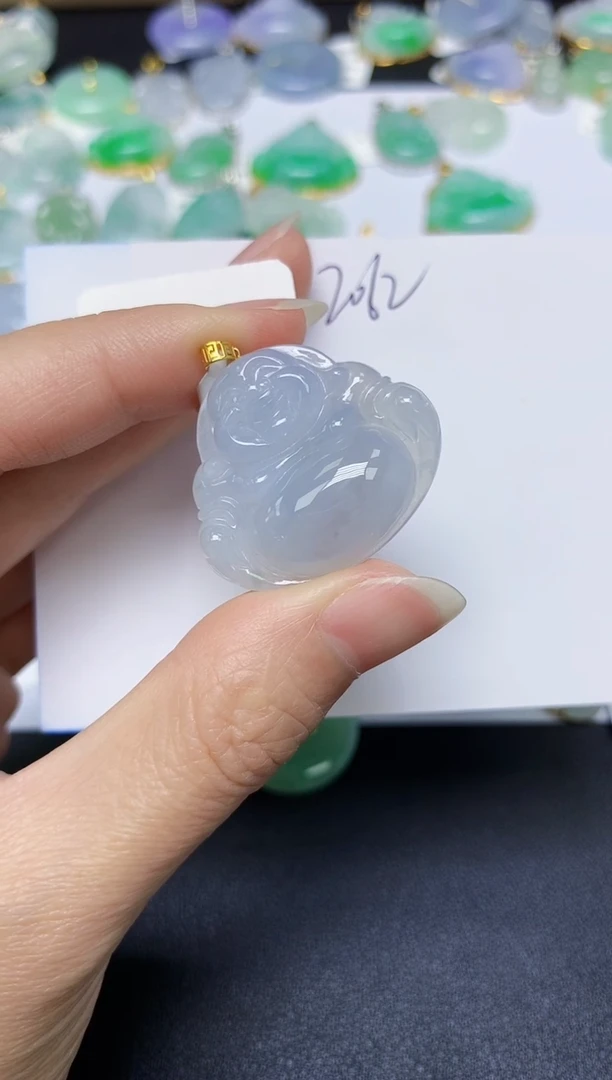 翡翠18K金镶嵌颈饰天然缅甸翡翠A货