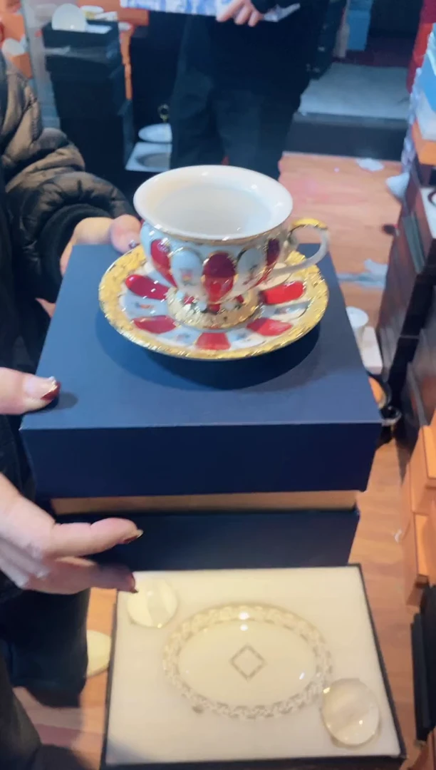 【闪购商品】杯鸿辉家品牌瓷器，京东包邮！