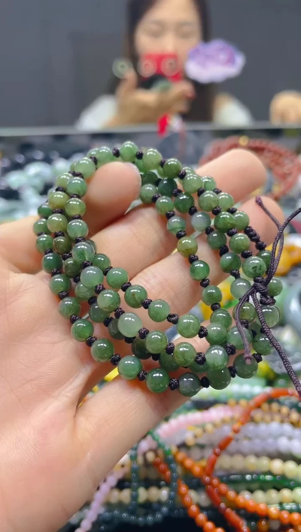 颈饰未镶嵌翡翠5MM/N/翡翠A货，一件也是批发价