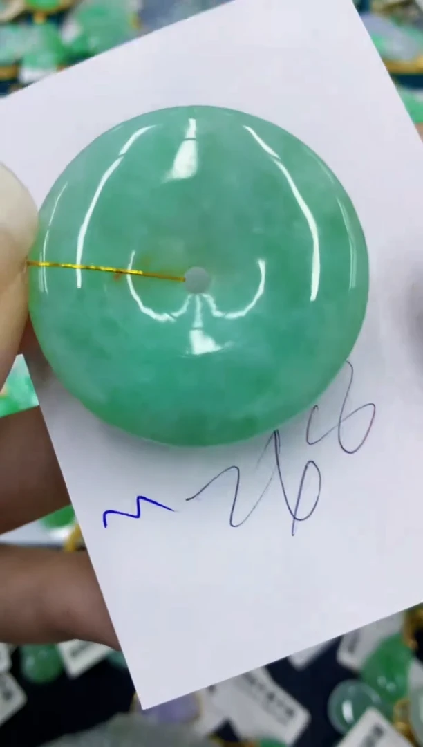 翡翠未镶嵌颈饰11111111111