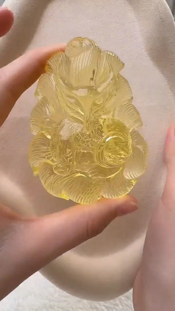 琥珀颈饰未镶嵌吊坠