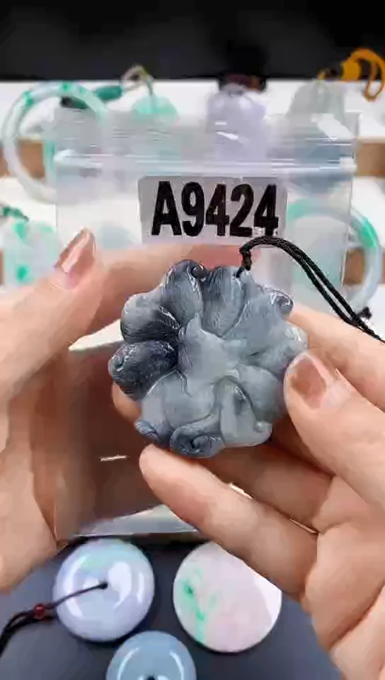 颈饰未镶嵌翡翠天然翡翠吊坠挂件