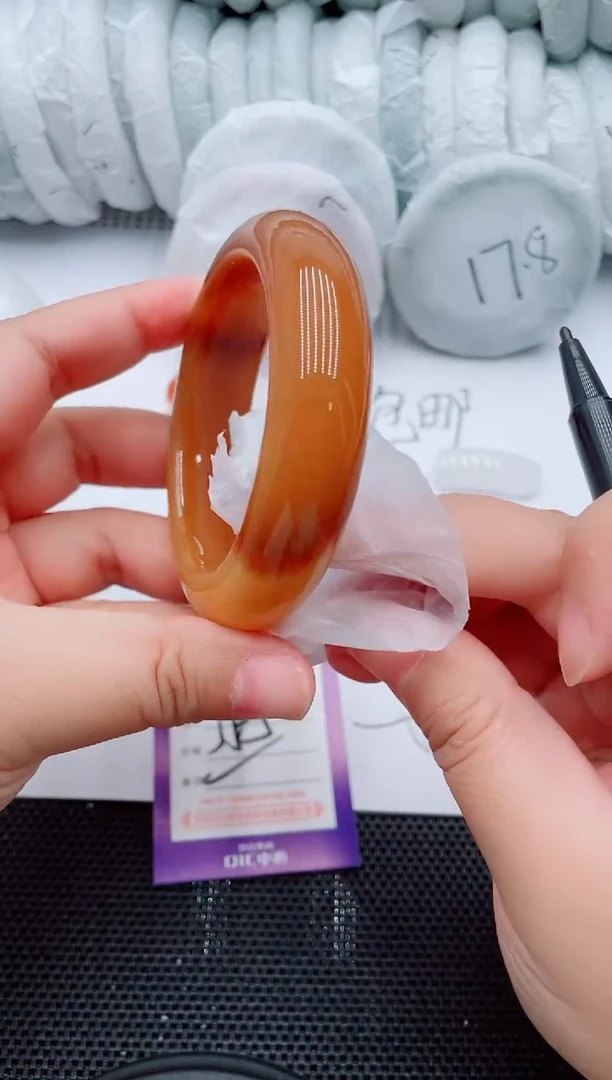 石英质玉手镯未镶嵌F39-55-56