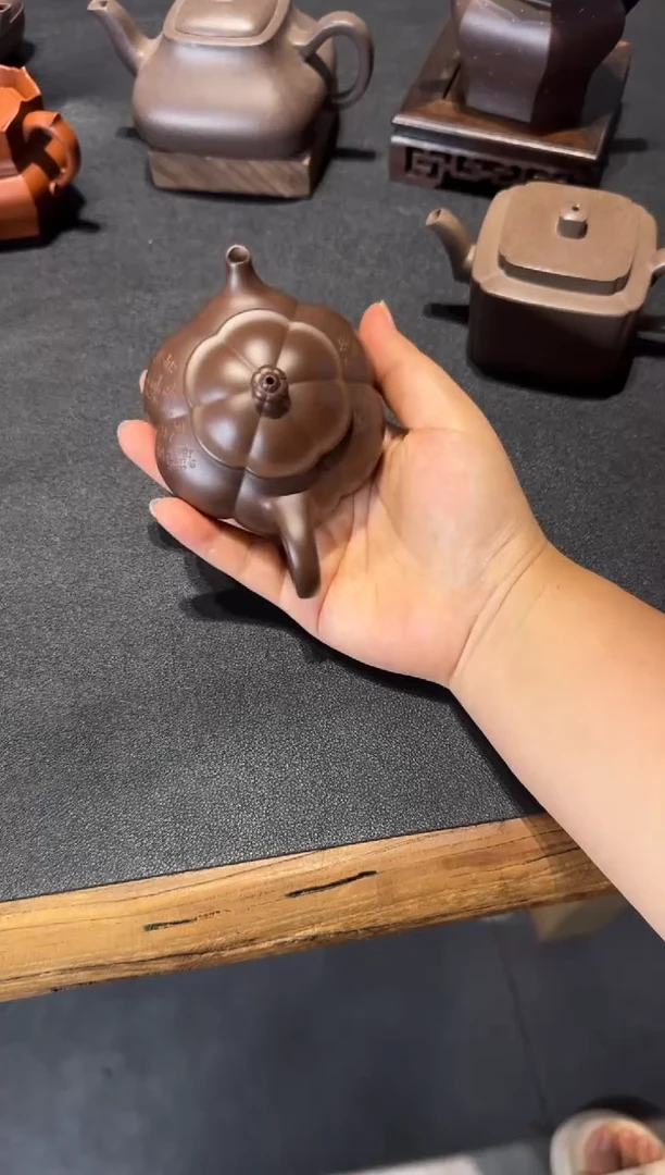 茶壶紫砂爱****哥大鱼海棠