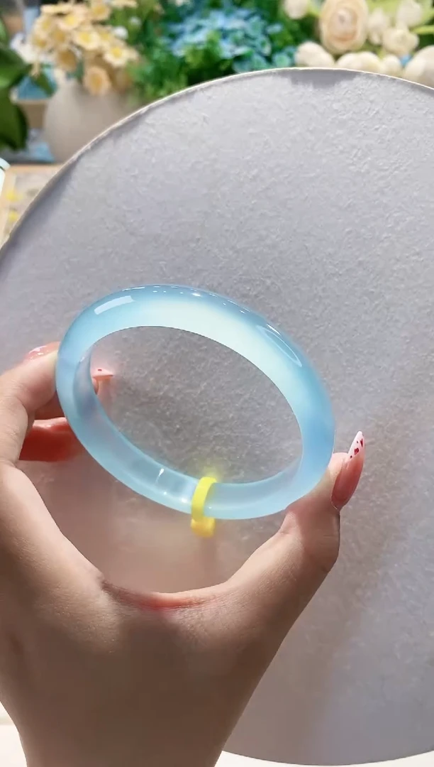 玛瑙/玉髓手镯未镶嵌127-63