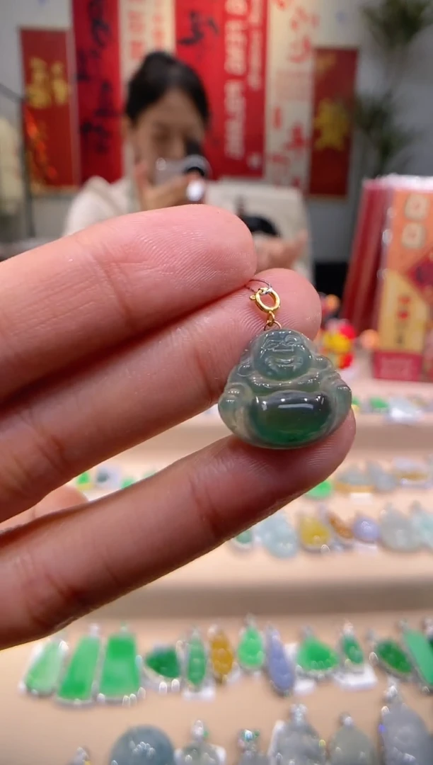 【闪购商品】翡翠吊坠(不含链)未镶嵌佛公