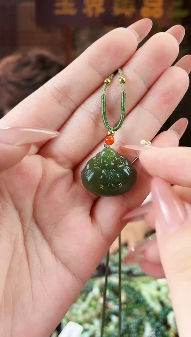 和田玉未镶嵌颈饰拍一发一