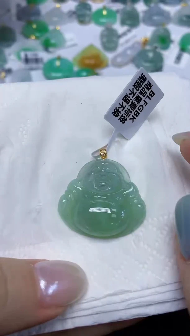 翡翠18K金镶嵌颈饰天然缅甸翡翠A货